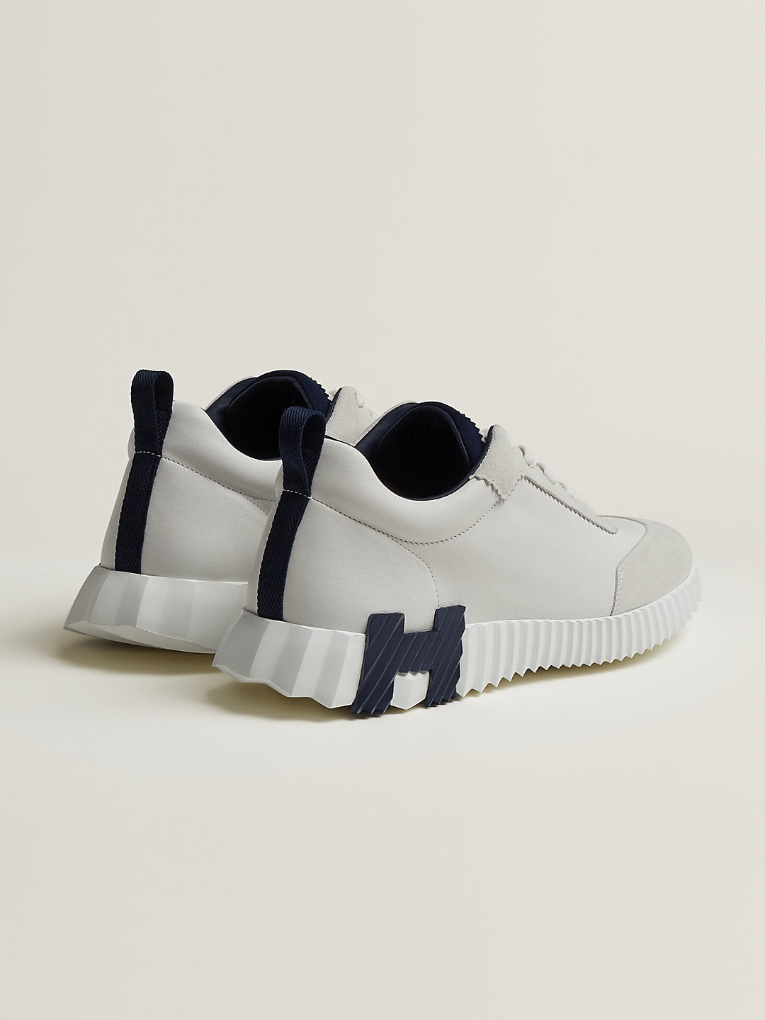 Hermès Bouncing sneaker in Blanc – back view
