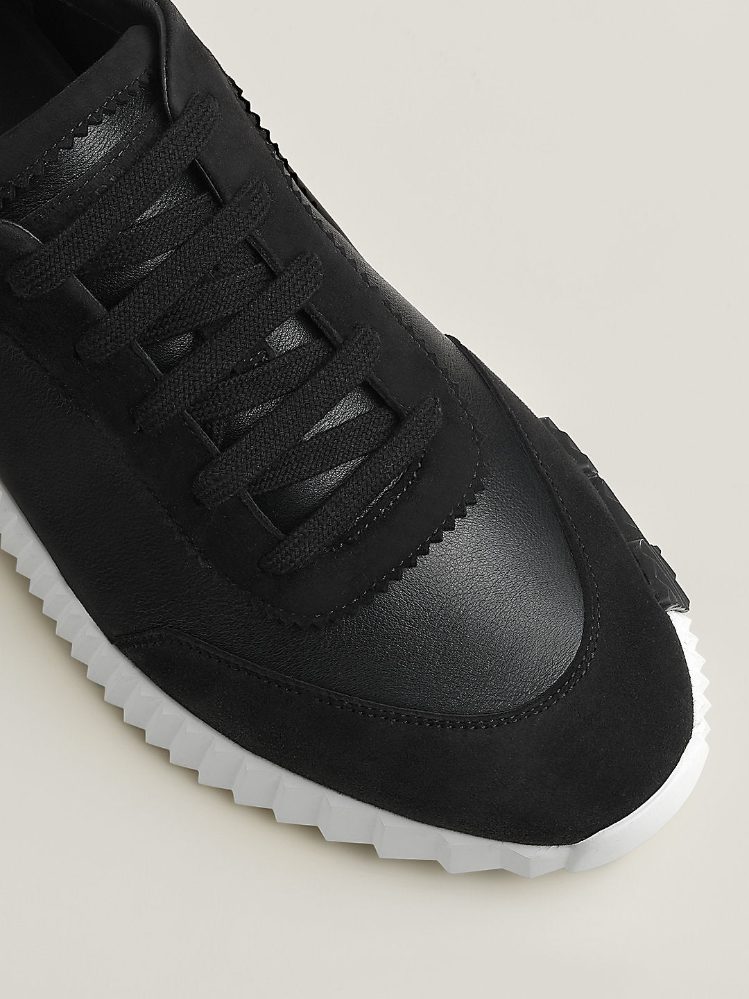 Hermès Tênis Bouncing in Noir – above view