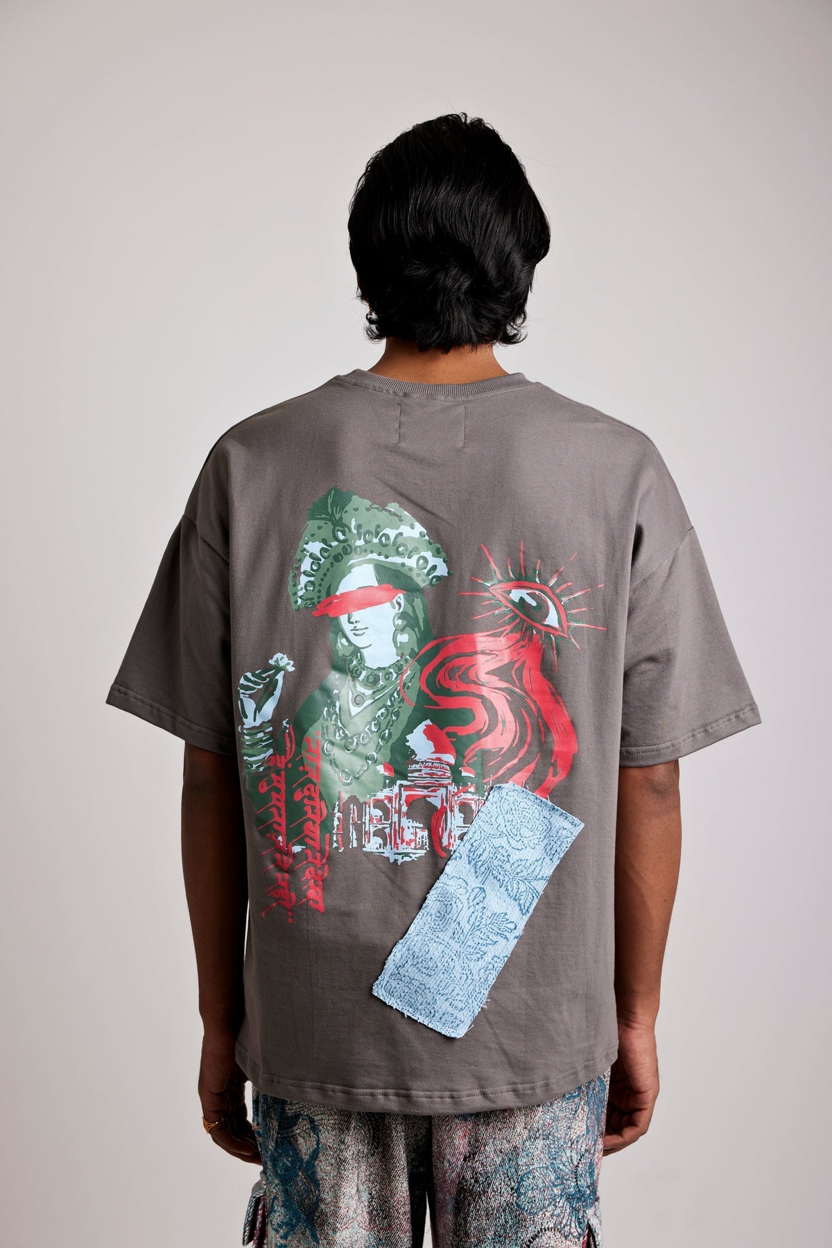 Mumtaz Andekhi - Tshirt by FARAK
