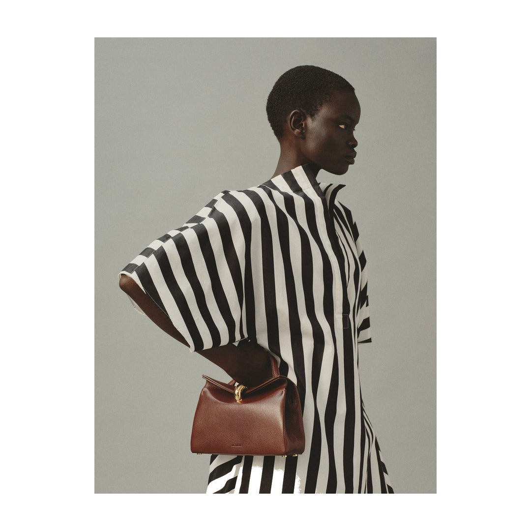 jacquemus The small Valérie Brown by jacquemus