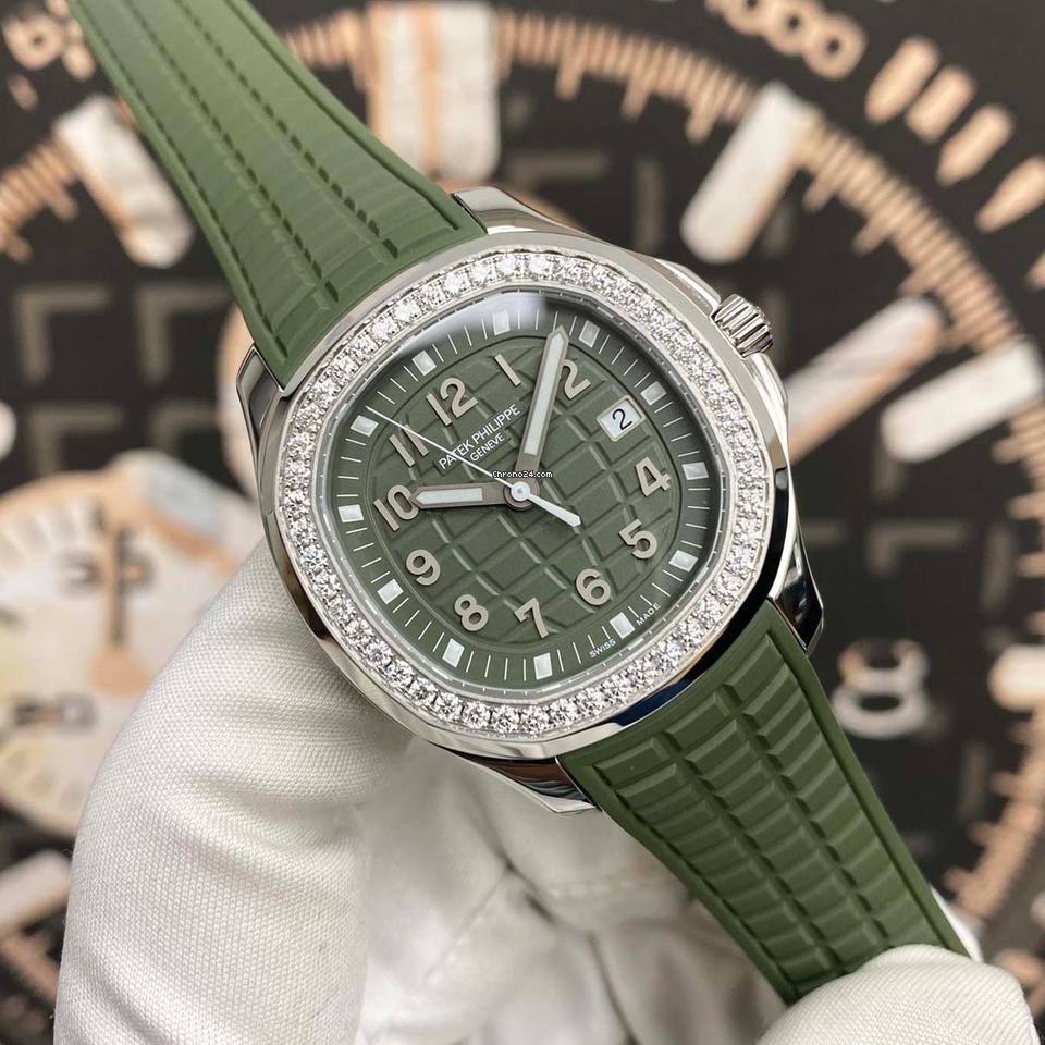Patek Philippe Aquanaut 5267/200A-011 Green Dial Steel Rubber Quartz Watch