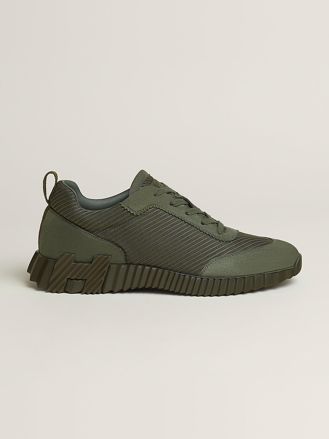 Hermès Bouncing sneaker in Vert Véronèse – side view