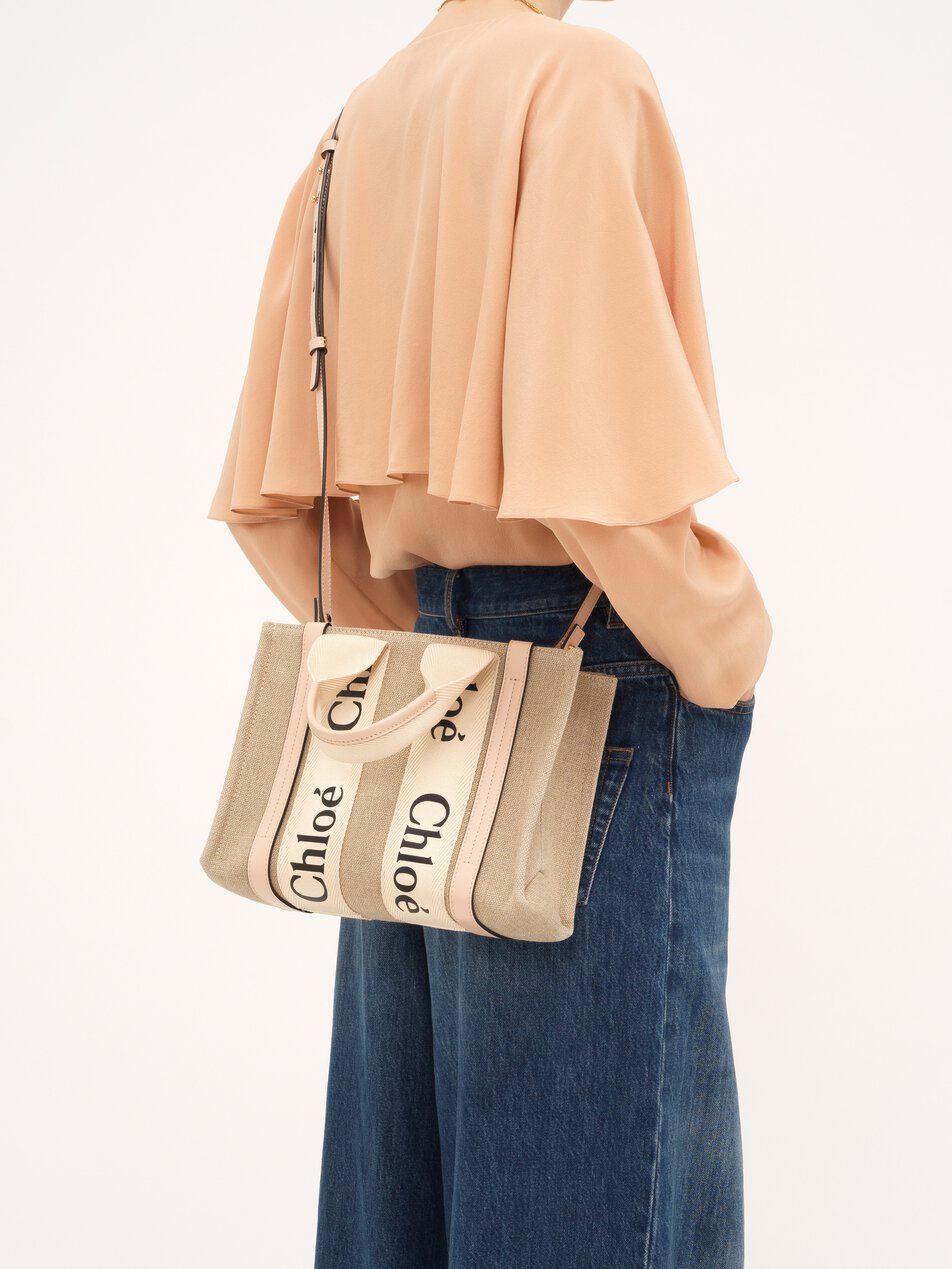 CHLOE Small Woody tote bag in linen Cement Pink by CHLOE