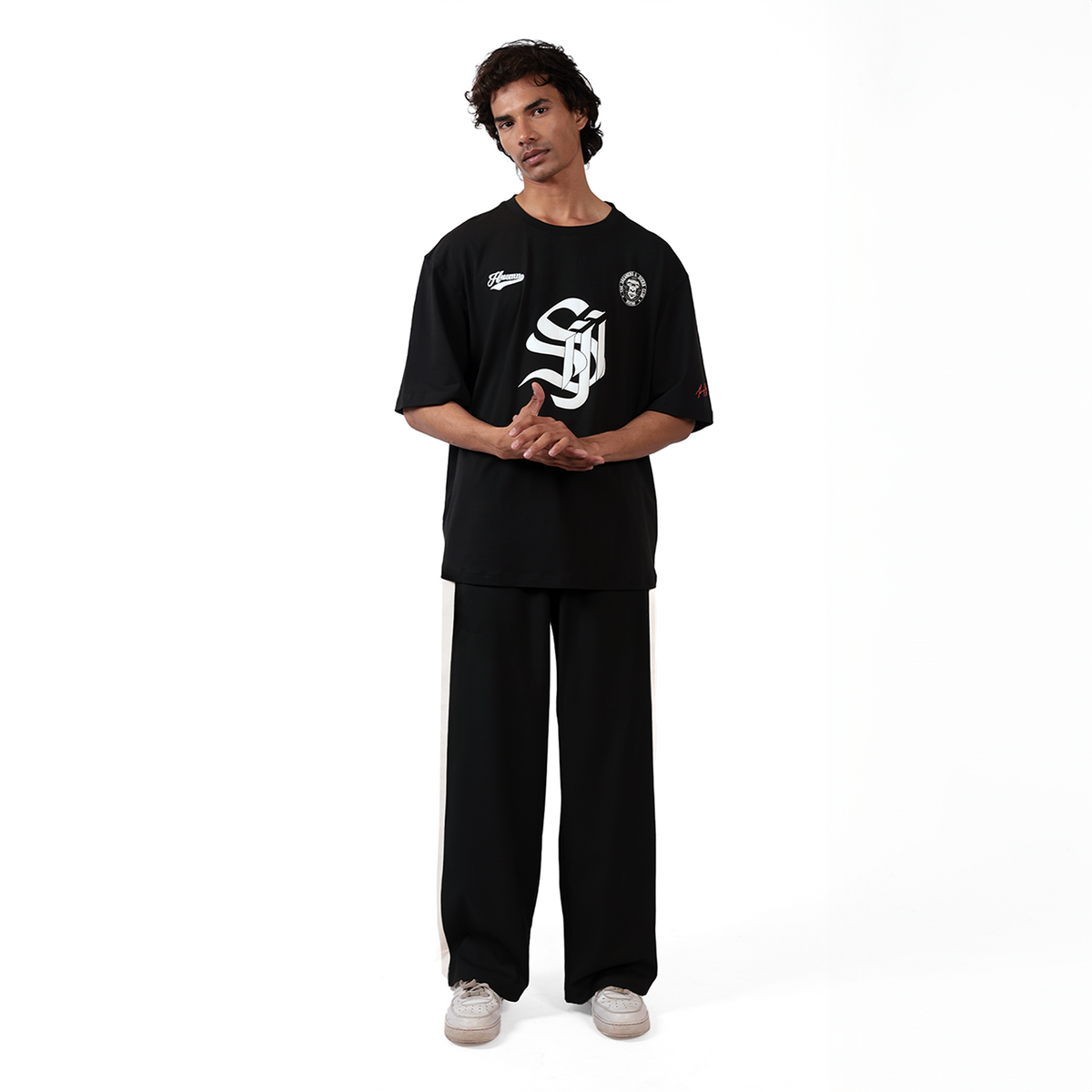 Shreyas Iyer x HUEMN 'SI' monogram T-shirt (Black) by HUEMN