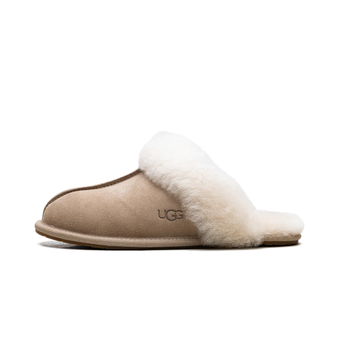 UGG Scuffette II Slipper (W) by UGG