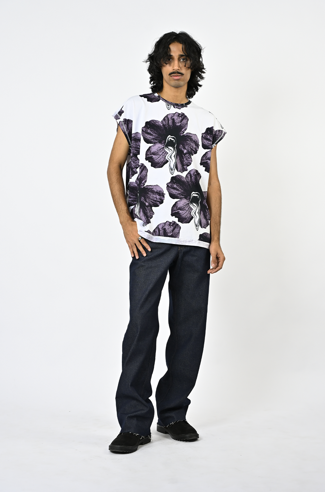 Tongue-printed cotton sleeveless top (Men's) by HUEMN