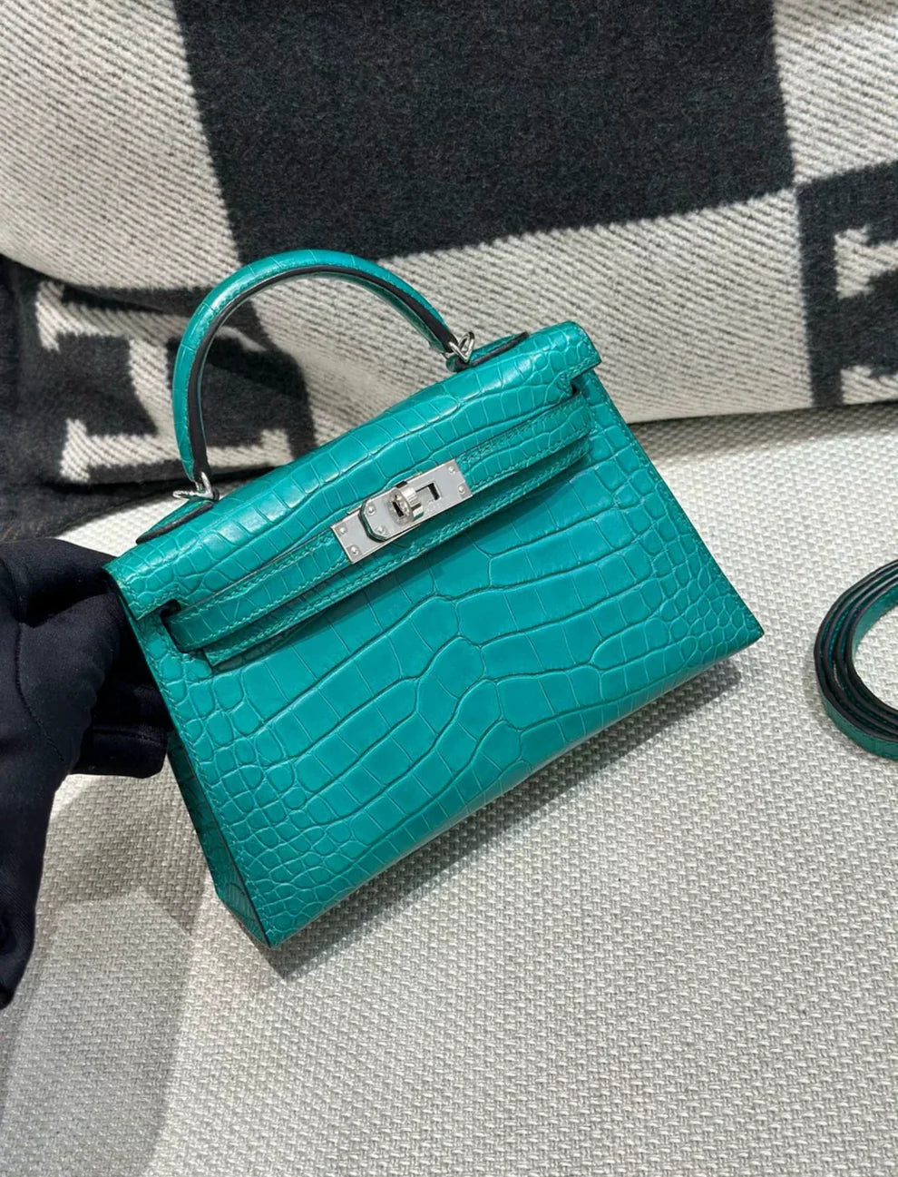 Hermès Mini Kelly – Green Malachite Matte Crocodile Leather - Zeuskicks