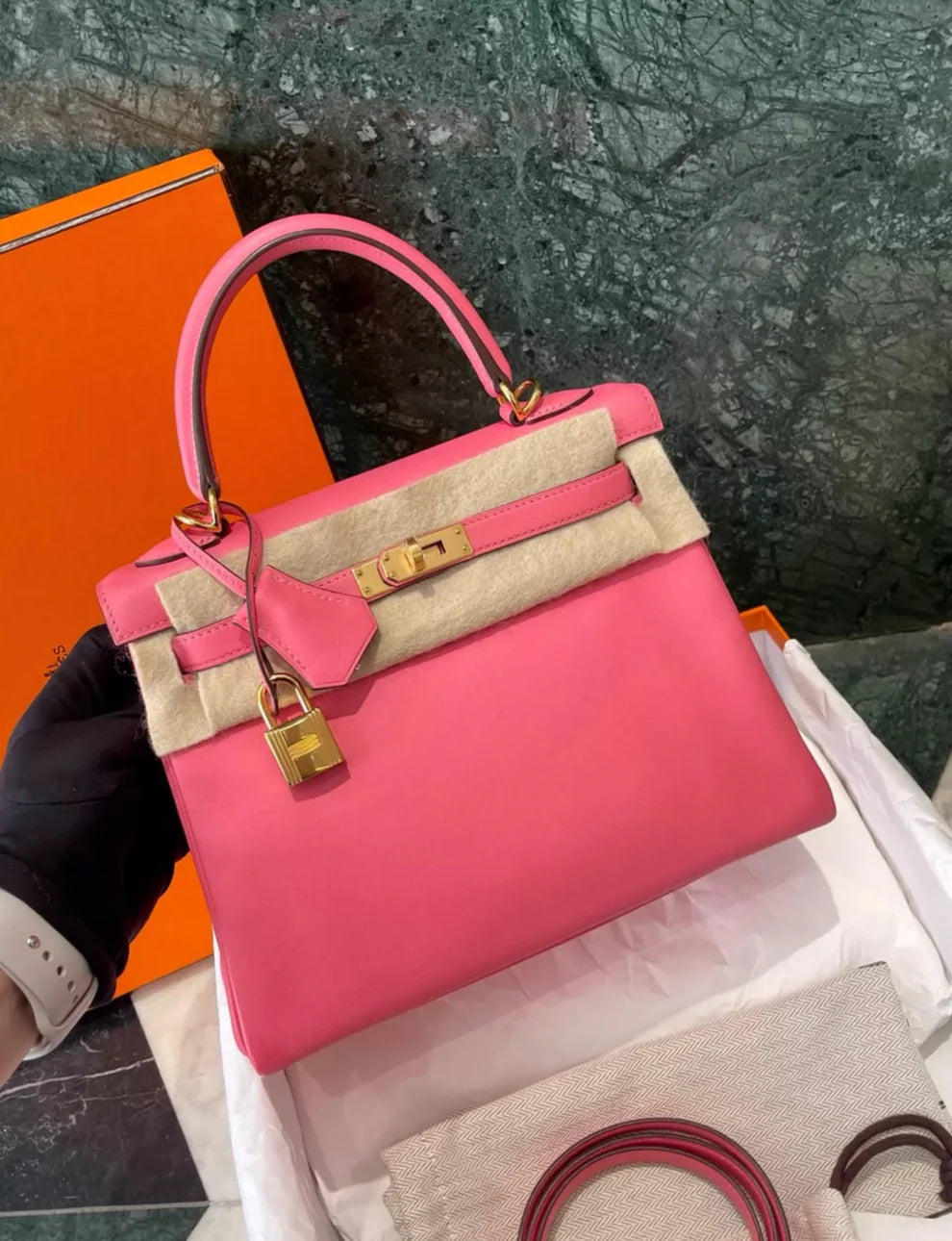 Hermès Kelly 25 – Pink - Zeuskicks
