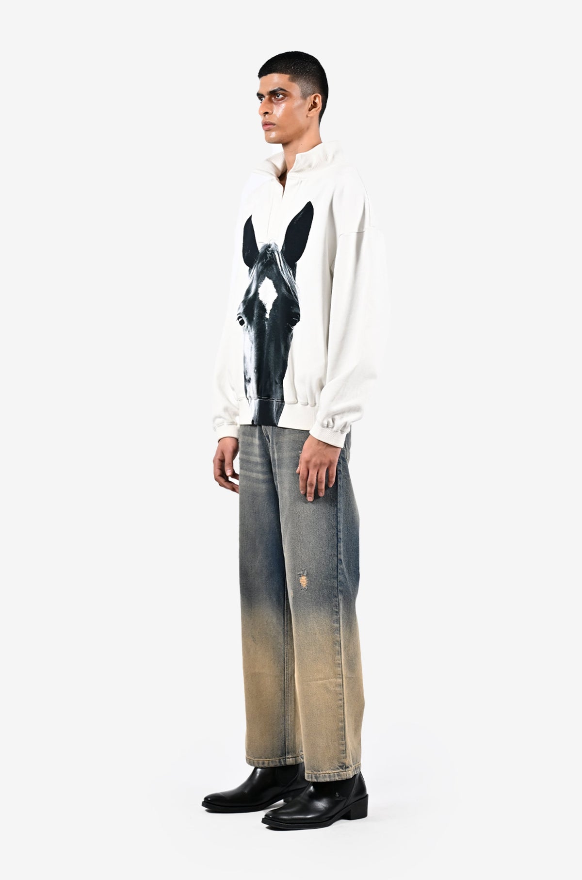 Horse printed sweatshirt - White by HUEMN