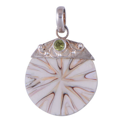 Peridot, Shell 925 Sterling Silver Pendant - R100908-26