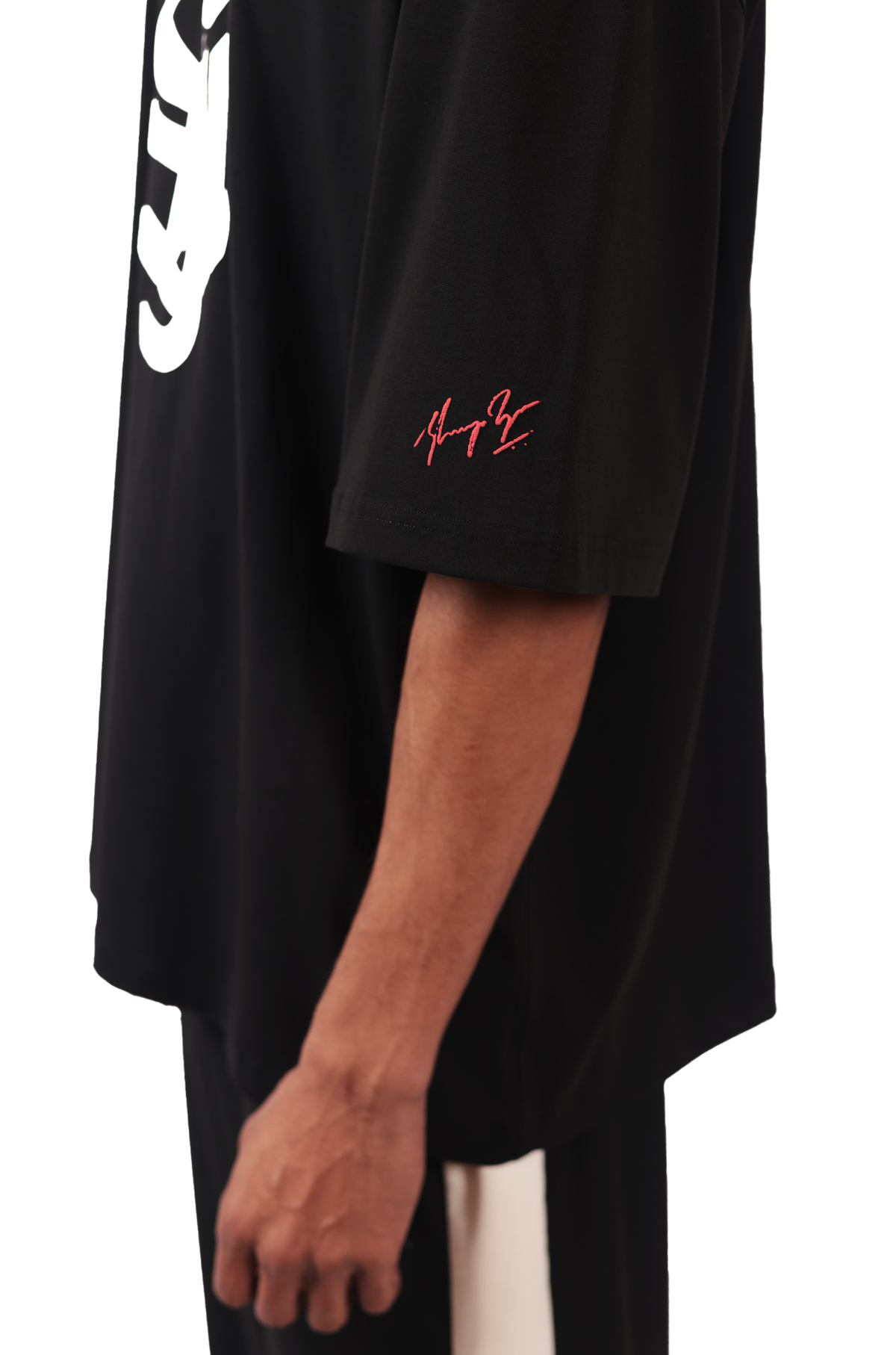 Shreyas Iyer x HUEMN 'SI' monogram T-shirt (Black) by HUEMN