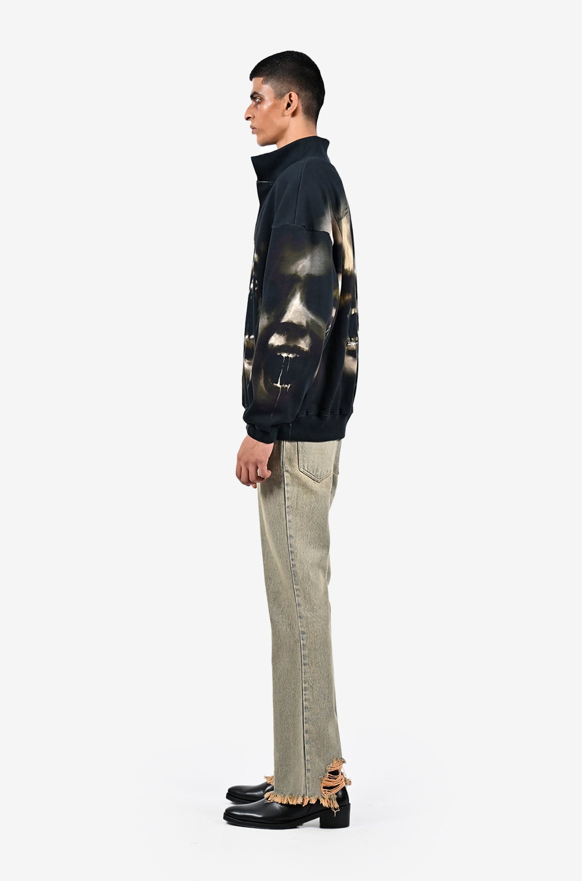 Howling sweatshirt by HUEMN