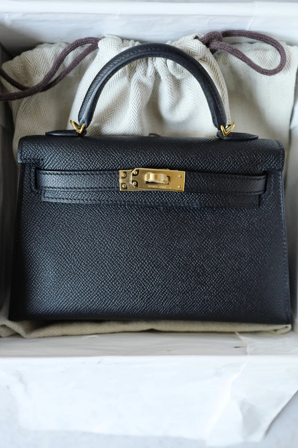 Hermès Mini Kelly 20 – Black Epsom Leather with Gold Hardware