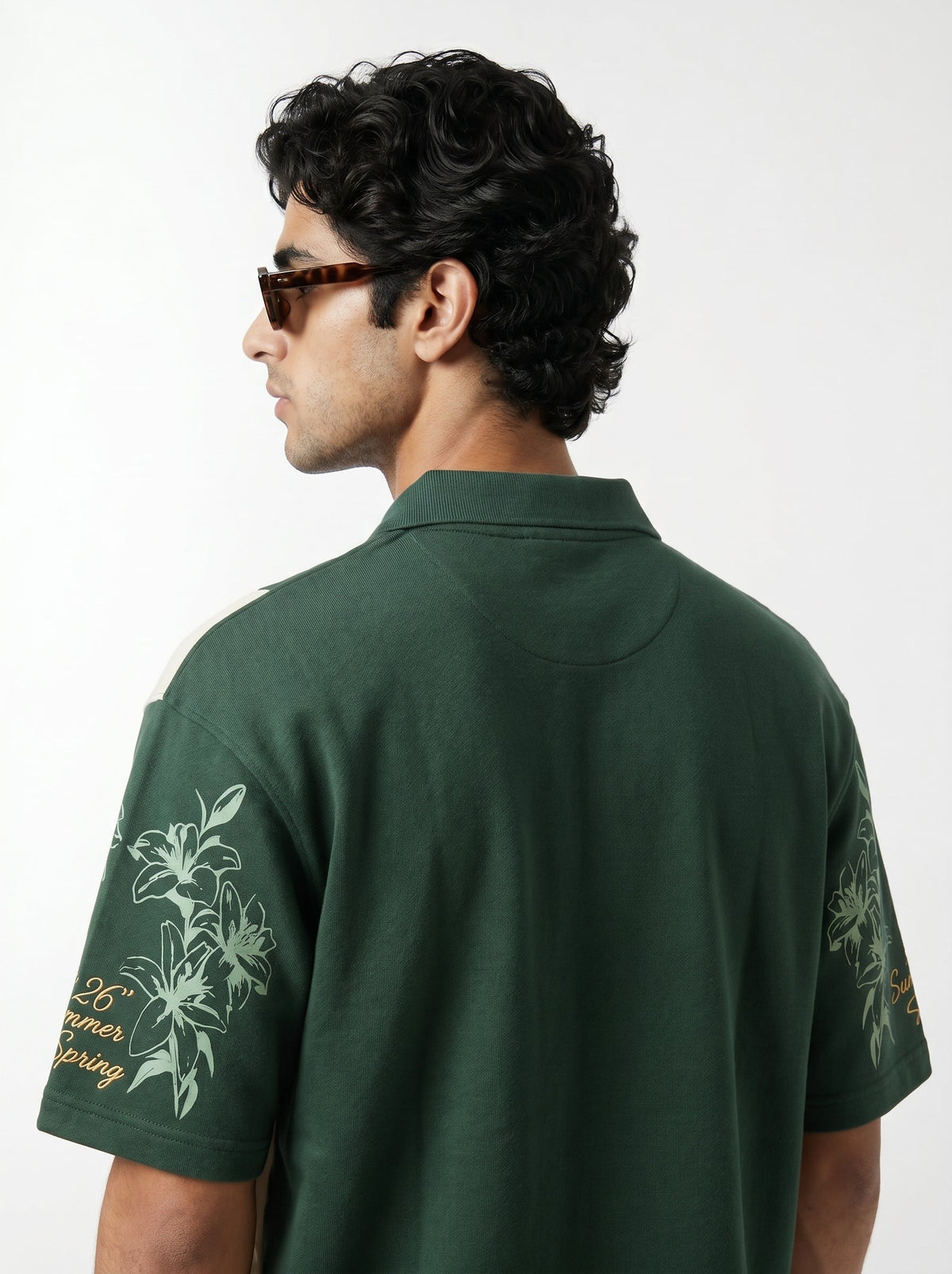 Tropical gleam - Hunter green by RECNSTRCT