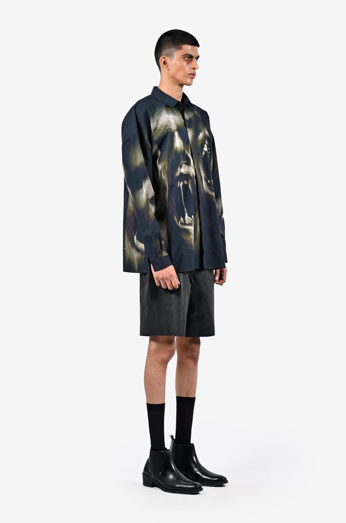 Howling shirt by HUEMN