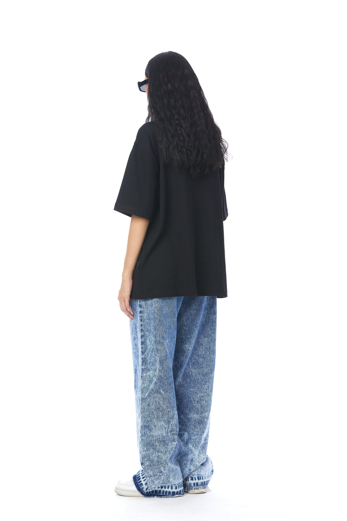 DREAMING OF A SLOW LIFE TEE by Kilogram