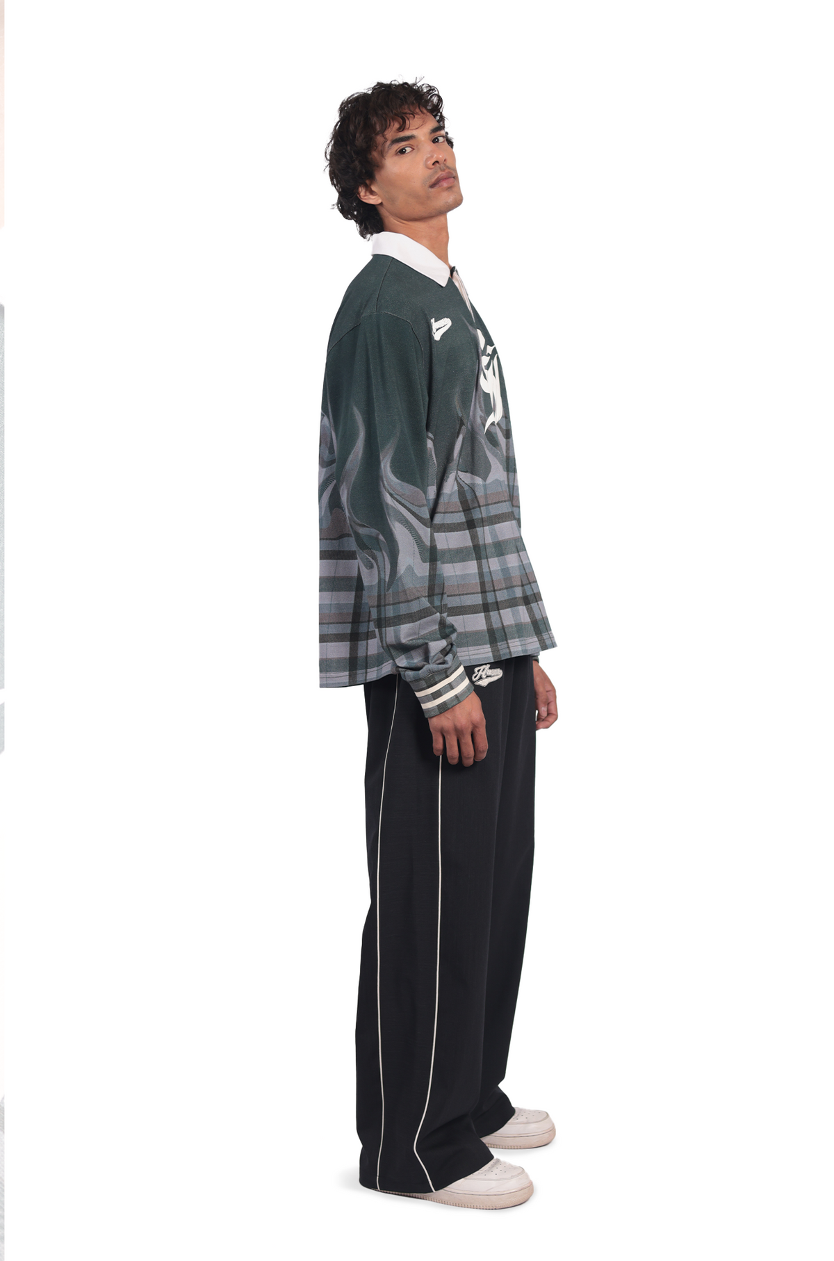 Shreyas Iyer x HUEMN 'SI' monogram full sleeved t-shirt in checkered flame pattern (Green) by HUEMN
