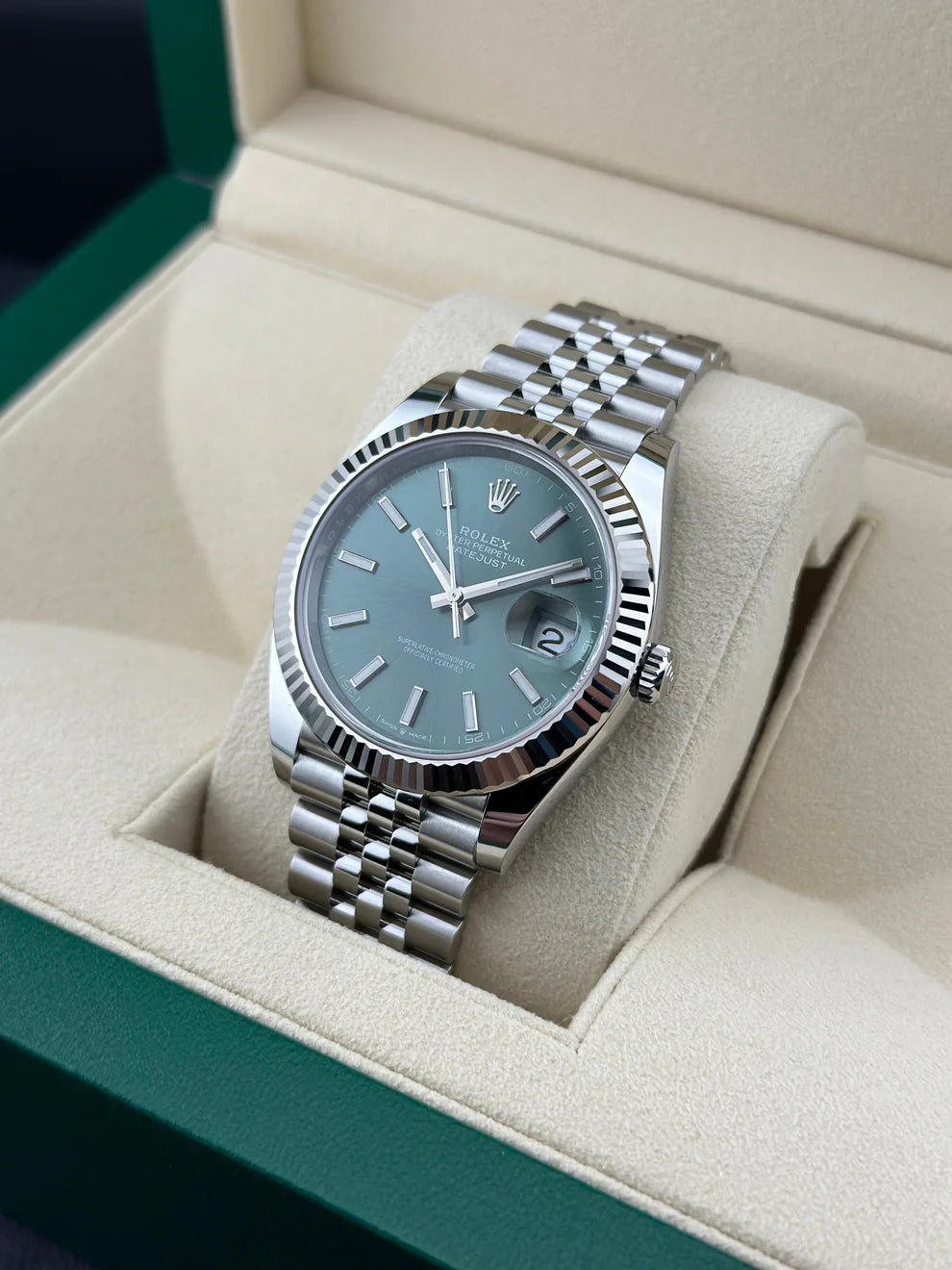 Men’s Rolex Datejust 41 Ref. 126334 Automatic Watch
