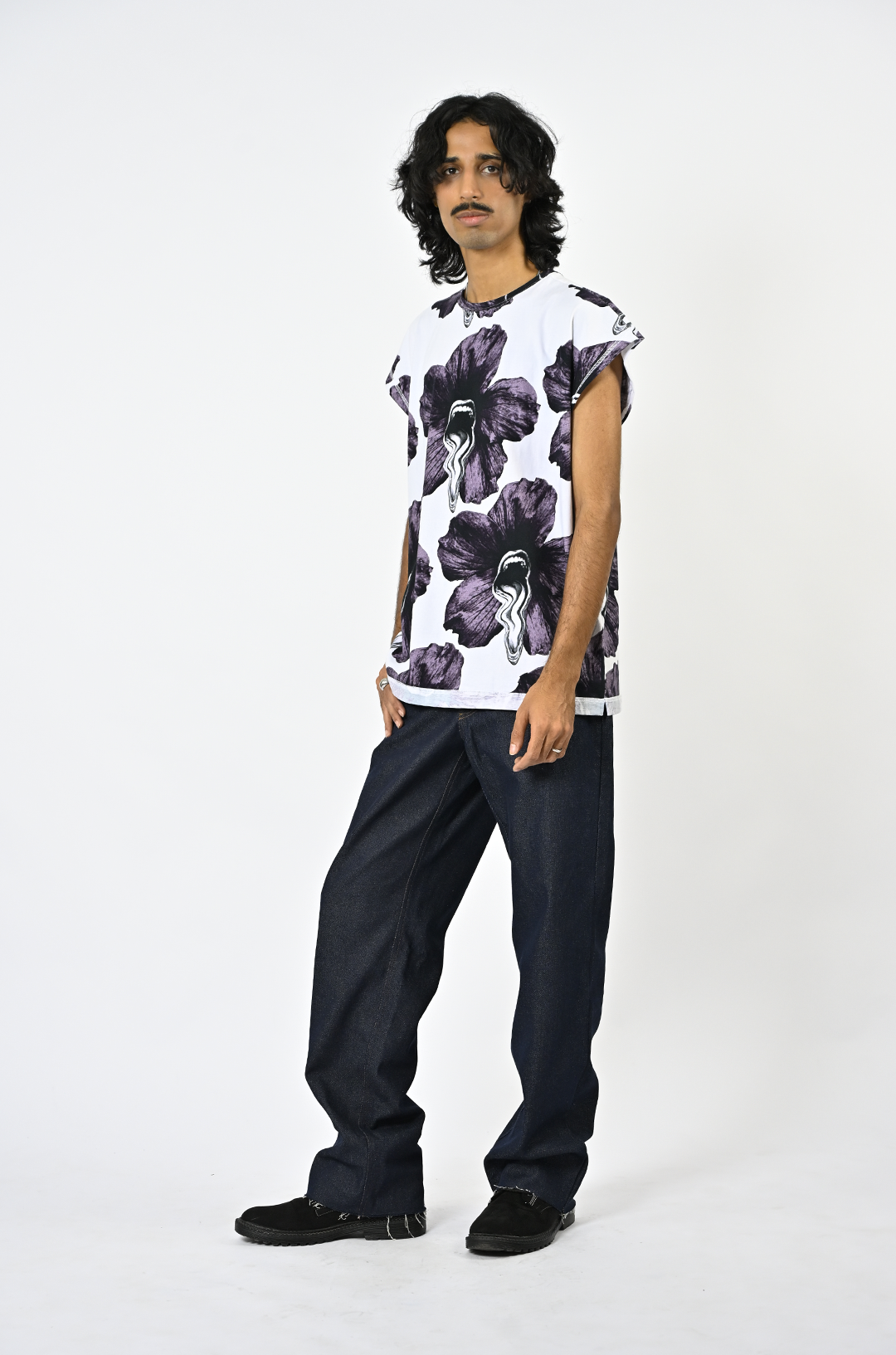 Tongue-printed cotton sleeveless top (Men's) by HUEMN