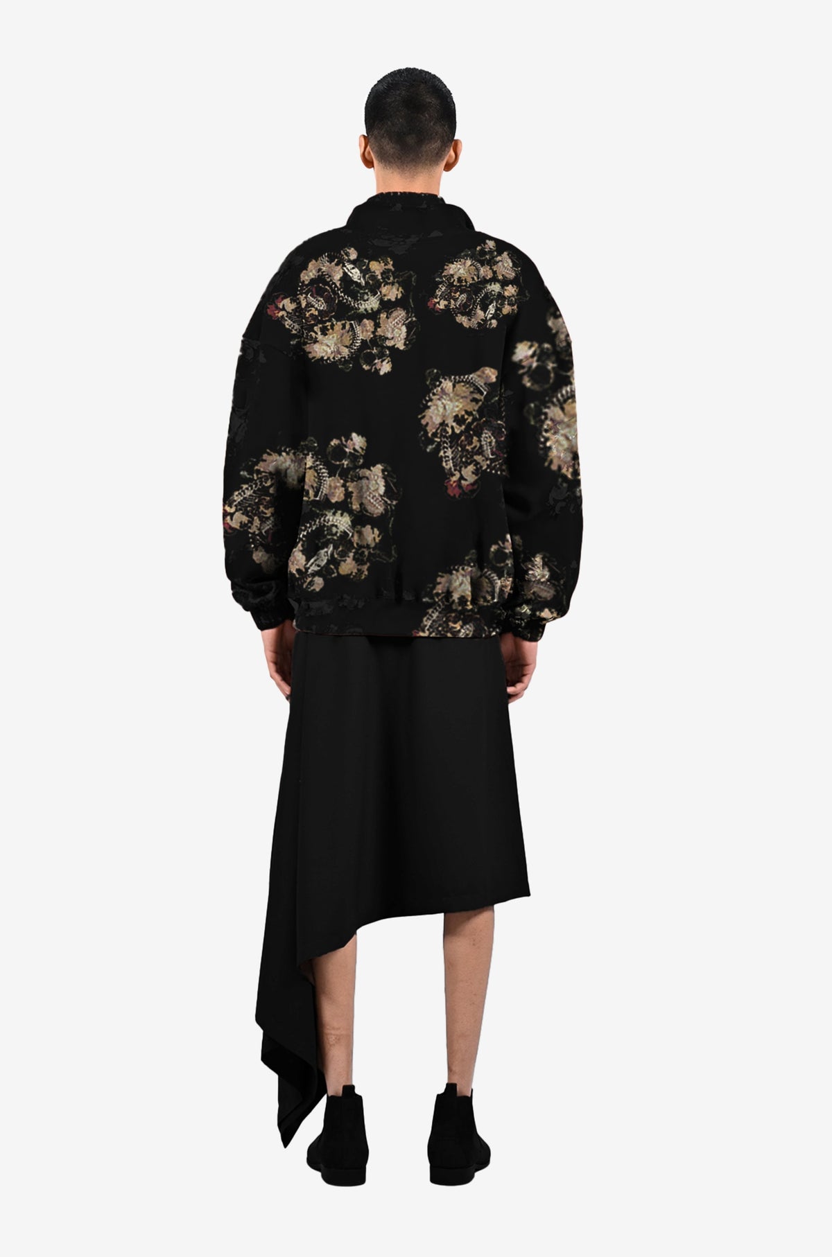 Foliage in the fall sweatshirt - Black by HUEMN