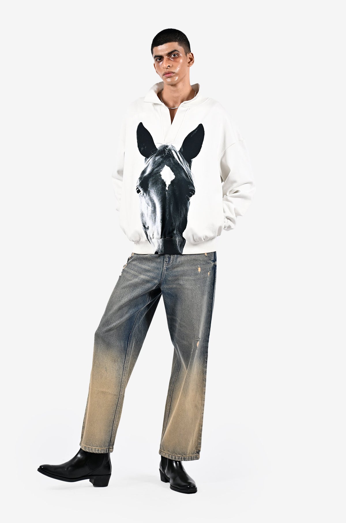 Horse printed sweatshirt - White by HUEMN
