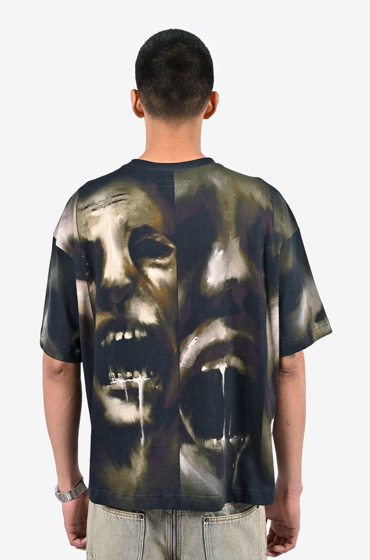 Howling t-shirt by HUEMN