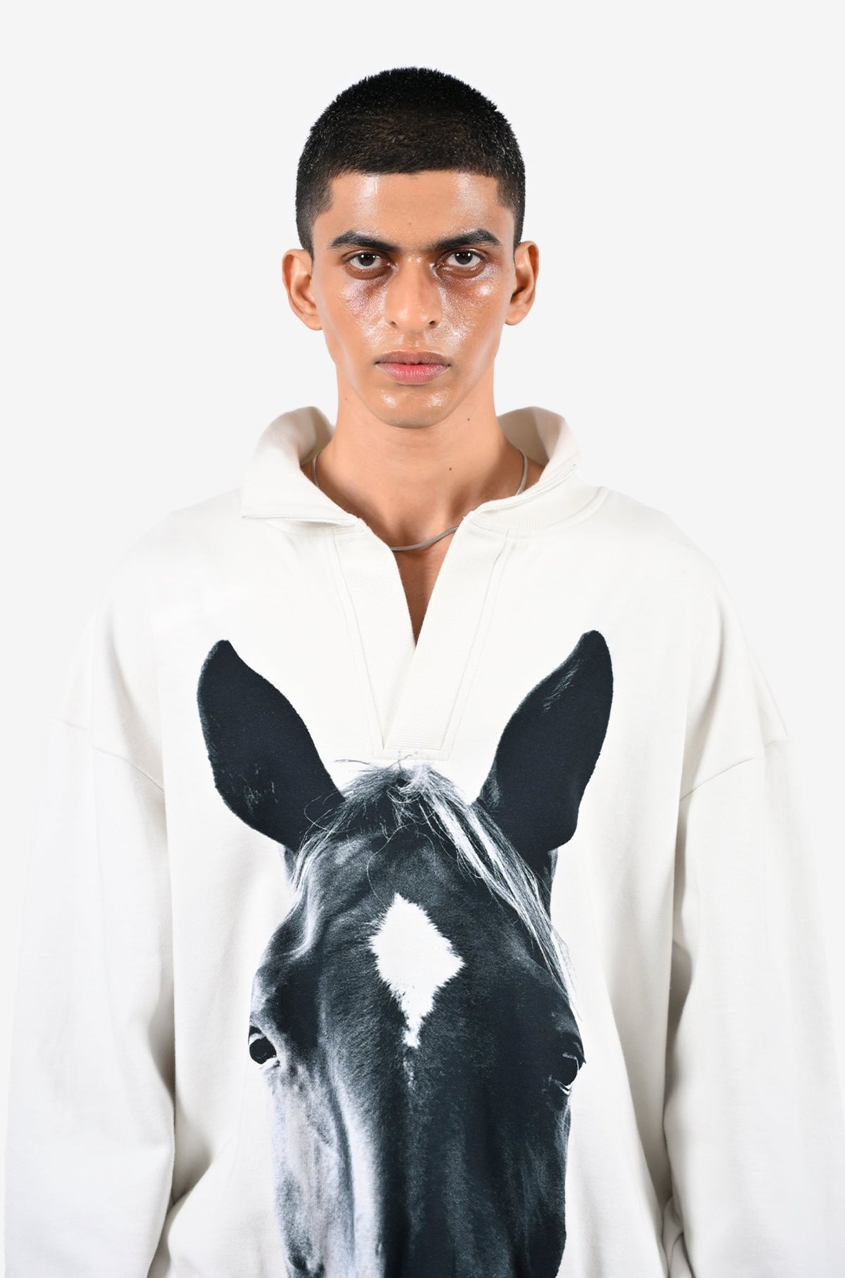 Horse printed sweatshirt - White by HUEMN