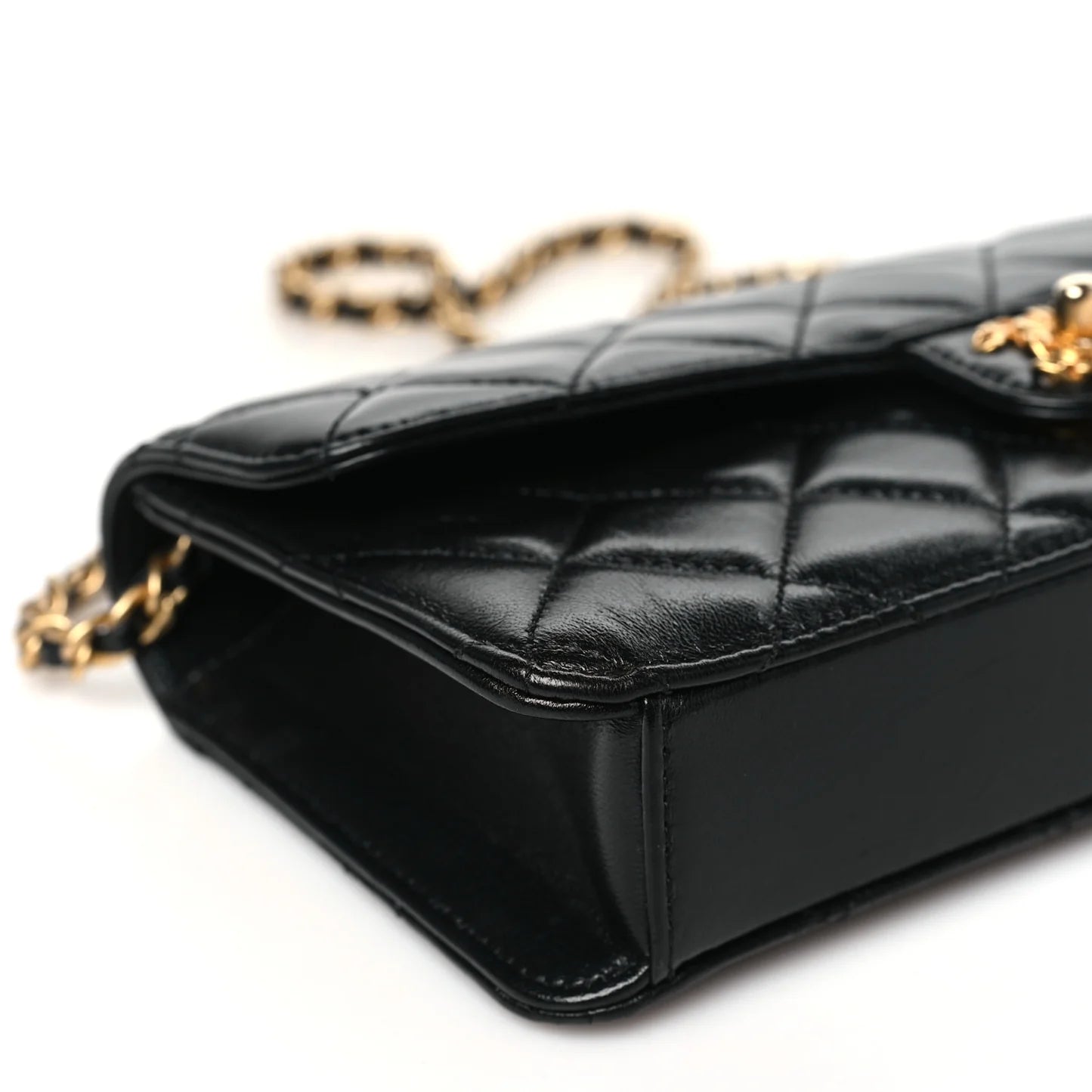 Chanel Shiny Lambskin Quilted Flap Clutch Bag – Black