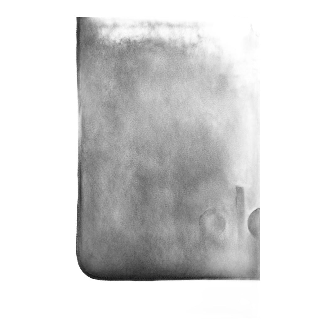 alo Performance No Sweat Hand Towel - Black by Alo Yoga