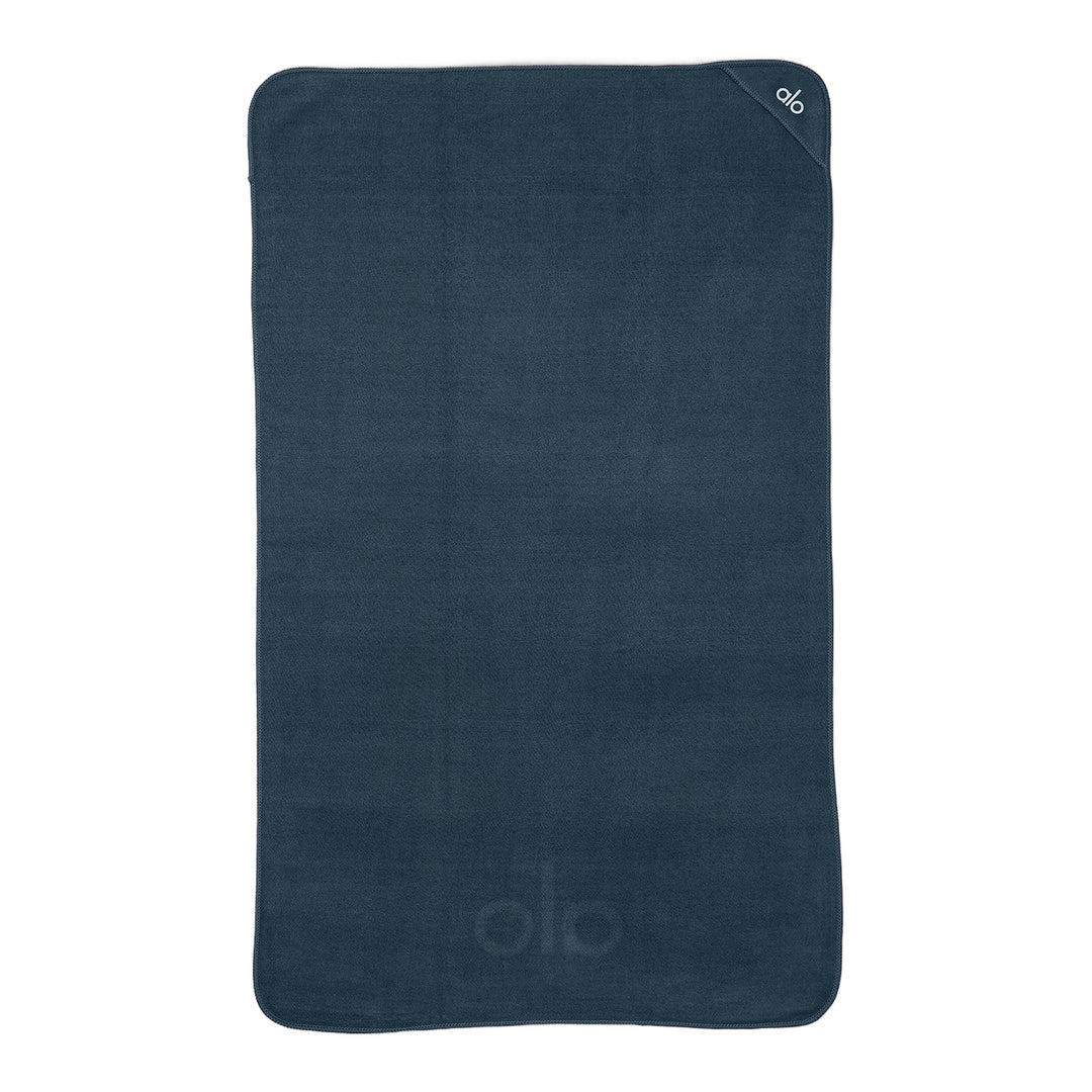 alo Performance No Sweat Hand Towel - Eclipse by Alo Yoga