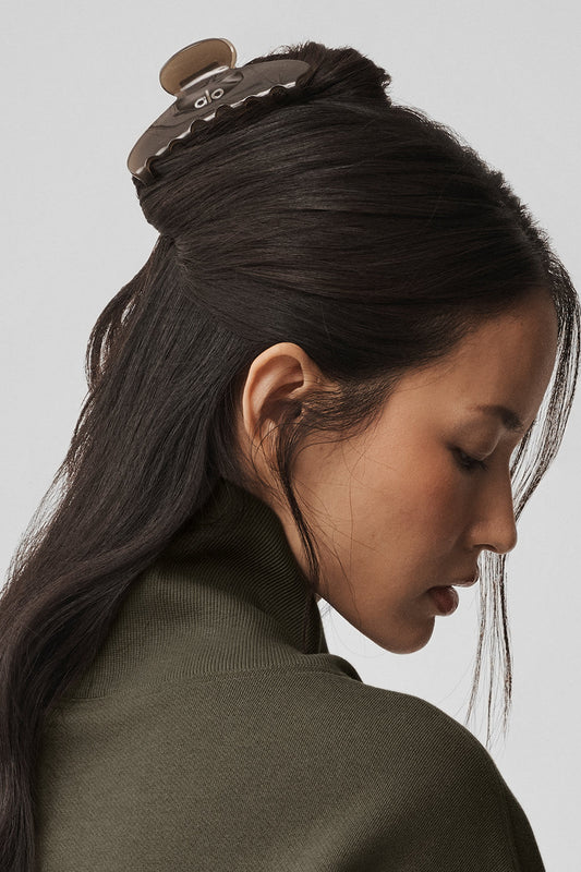 90's Claw Clip - Olive Tree Clear (A0286W)