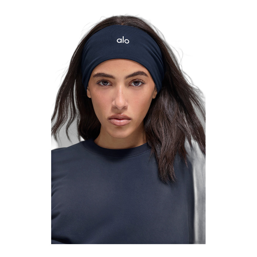 alo Performance Conquer Headband - Navy by Alo Yoga