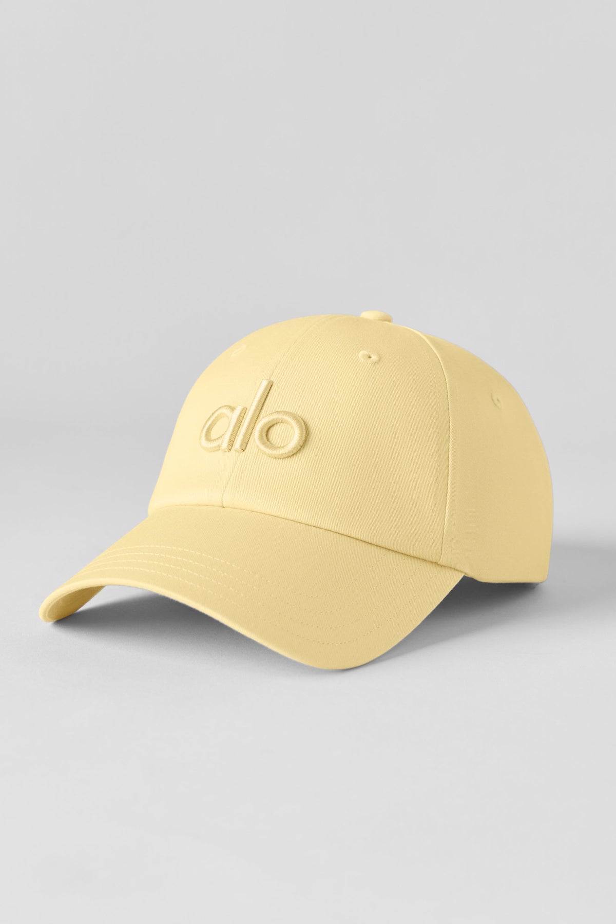 Alo Yoga Off-Duty Cap in Warm Butter