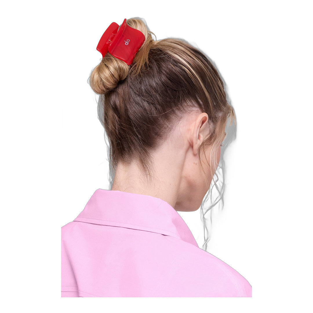 alo Effortless Claw Clip (2-Pack) - Candy Heart Pink/Bright Red by Alo Yoga