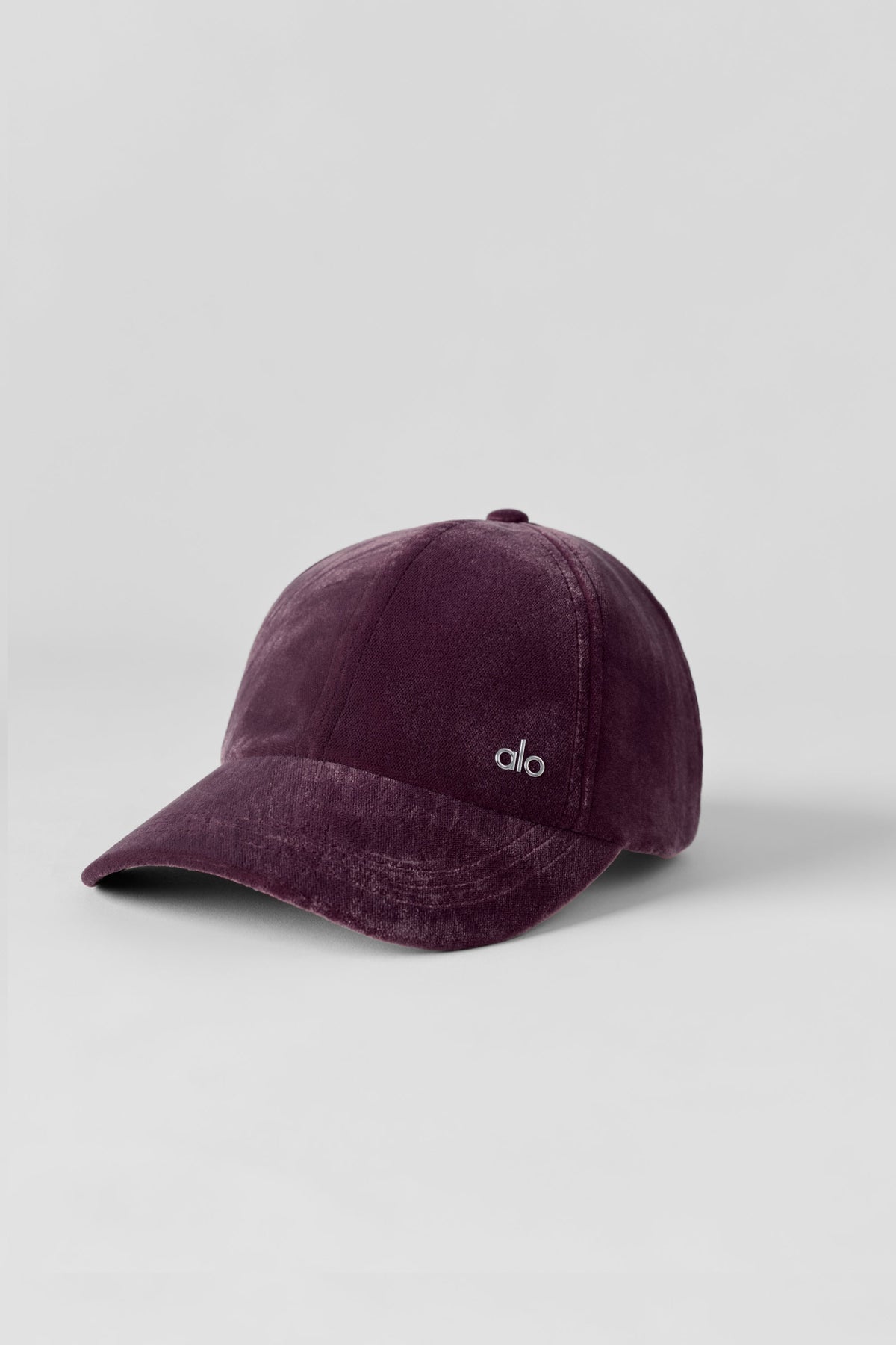 Alo Yoga Velvet Off-Duty Cap in Rich Bordeaux