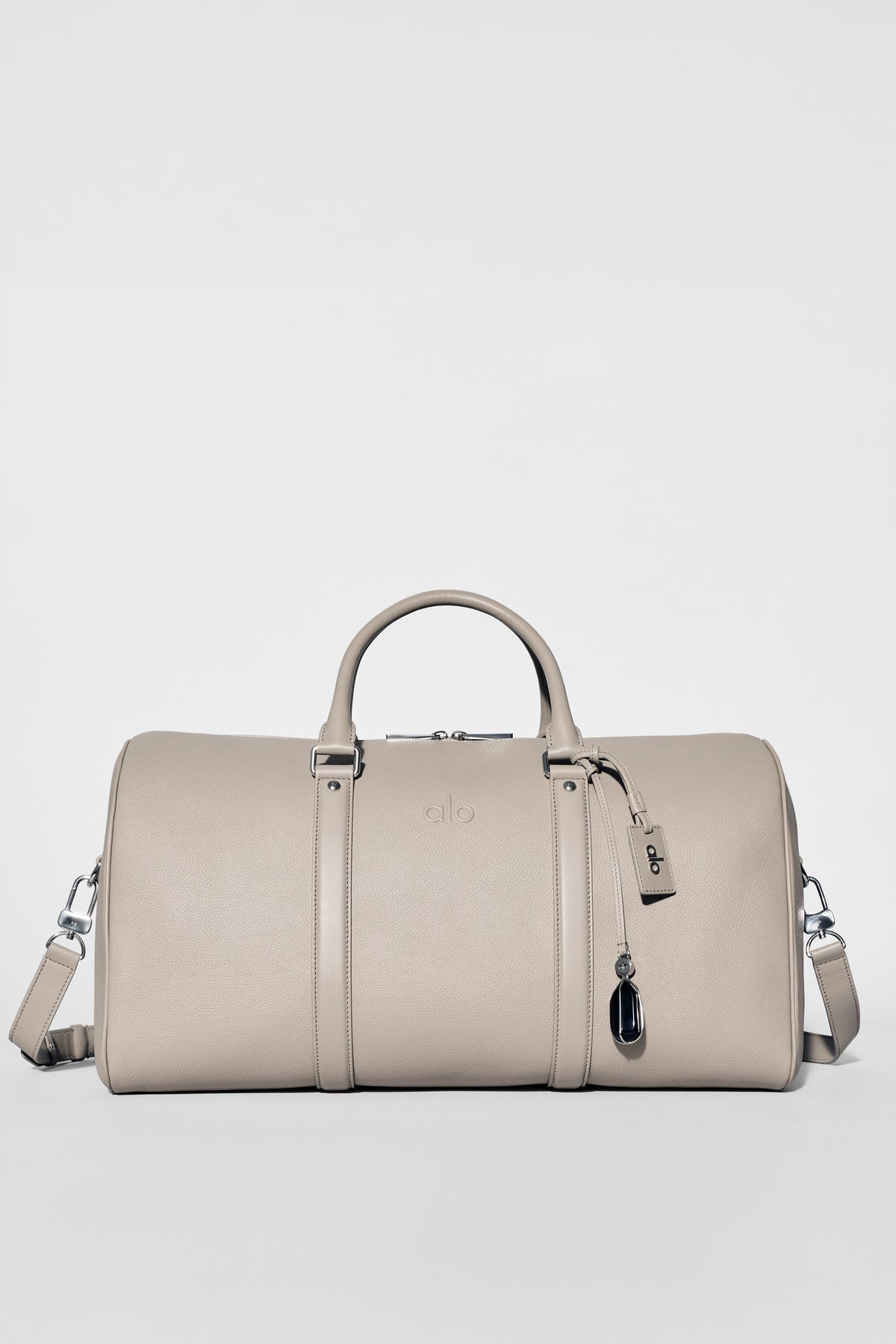 Alo Yoga Voyage Duffle in Gravel Leather