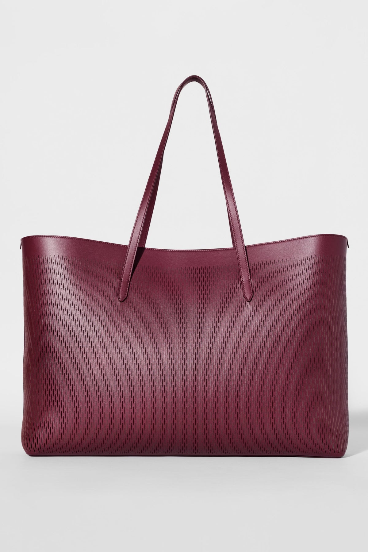 Alo Yoga Leather Mesh Tranquility Tote in Bordeaux Leather Mesh, product image 3 of 7