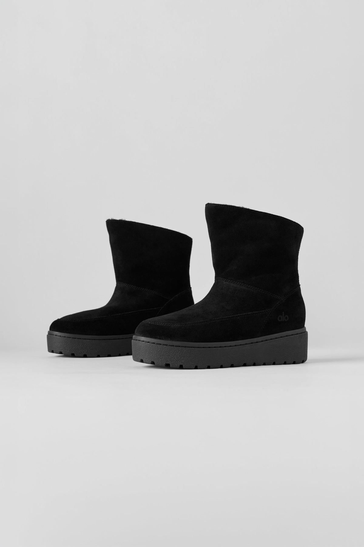 Alo Yoga Malibu Boot in Black, product image 4 of 7