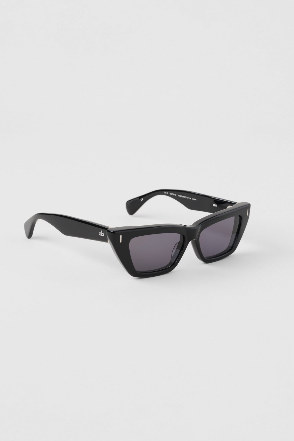Alo Yoga Cat Eye Sunglasses in Black