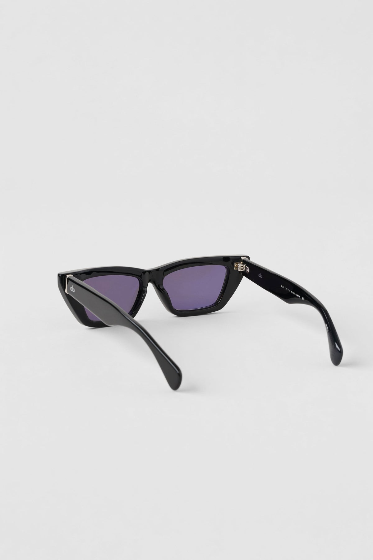 Alo Yoga Cat Eye Sunglasses in Black, product image 2 of 4