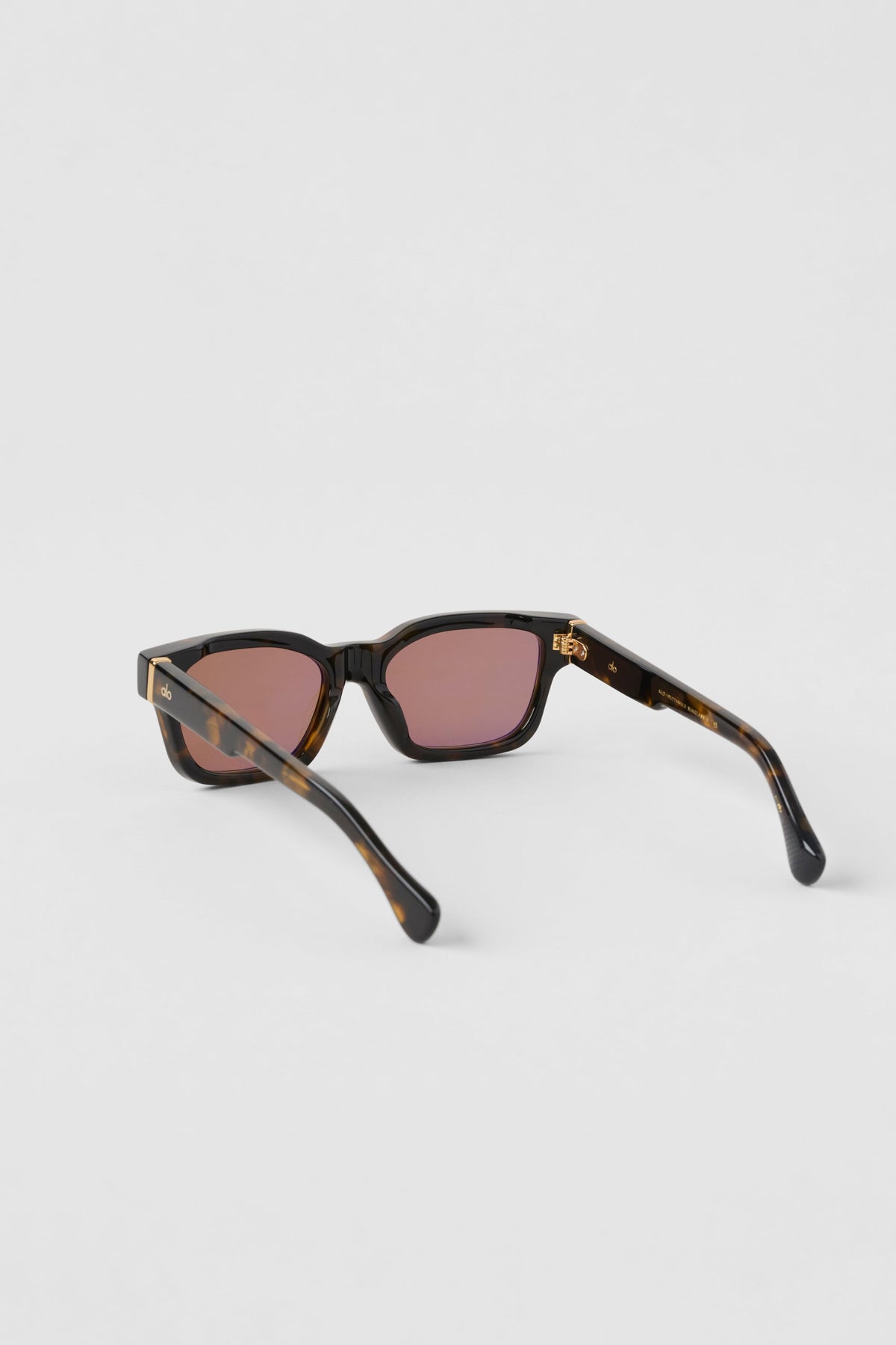 Alo Yoga Rectangle Sunglasses in Tortoise, product image 3 of 5
