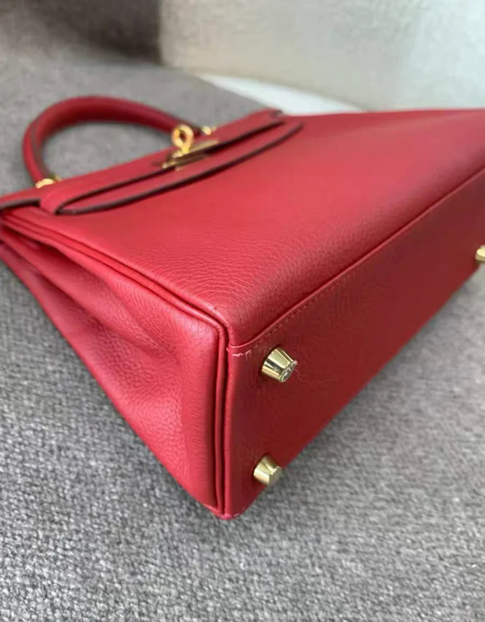 Hermès Kelly 25 – Rouge Vif Togo Leather with Gold Hardware - Zeuskicks