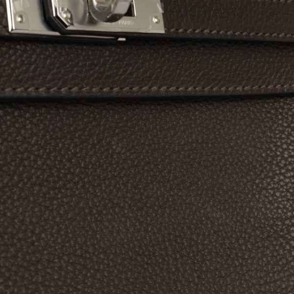 Hermès Kelly 25 – Ebene Barenia Leather with Palladium Hardware (2022)