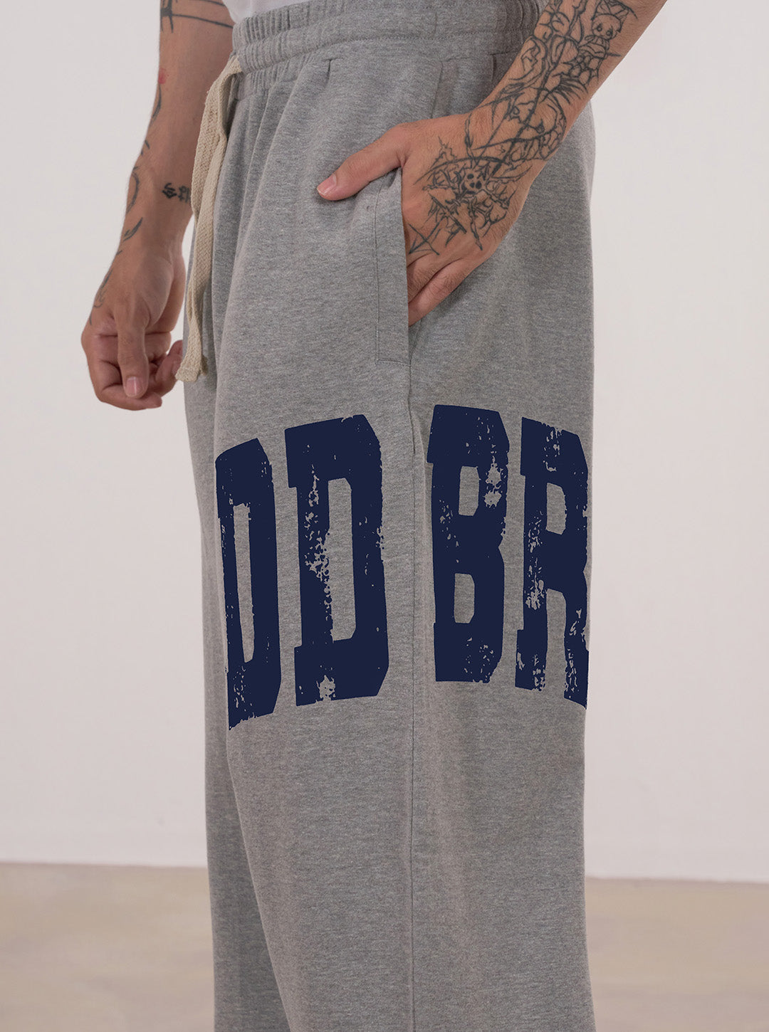 Baggy Pants Grey 2.0 by DEADBEAR