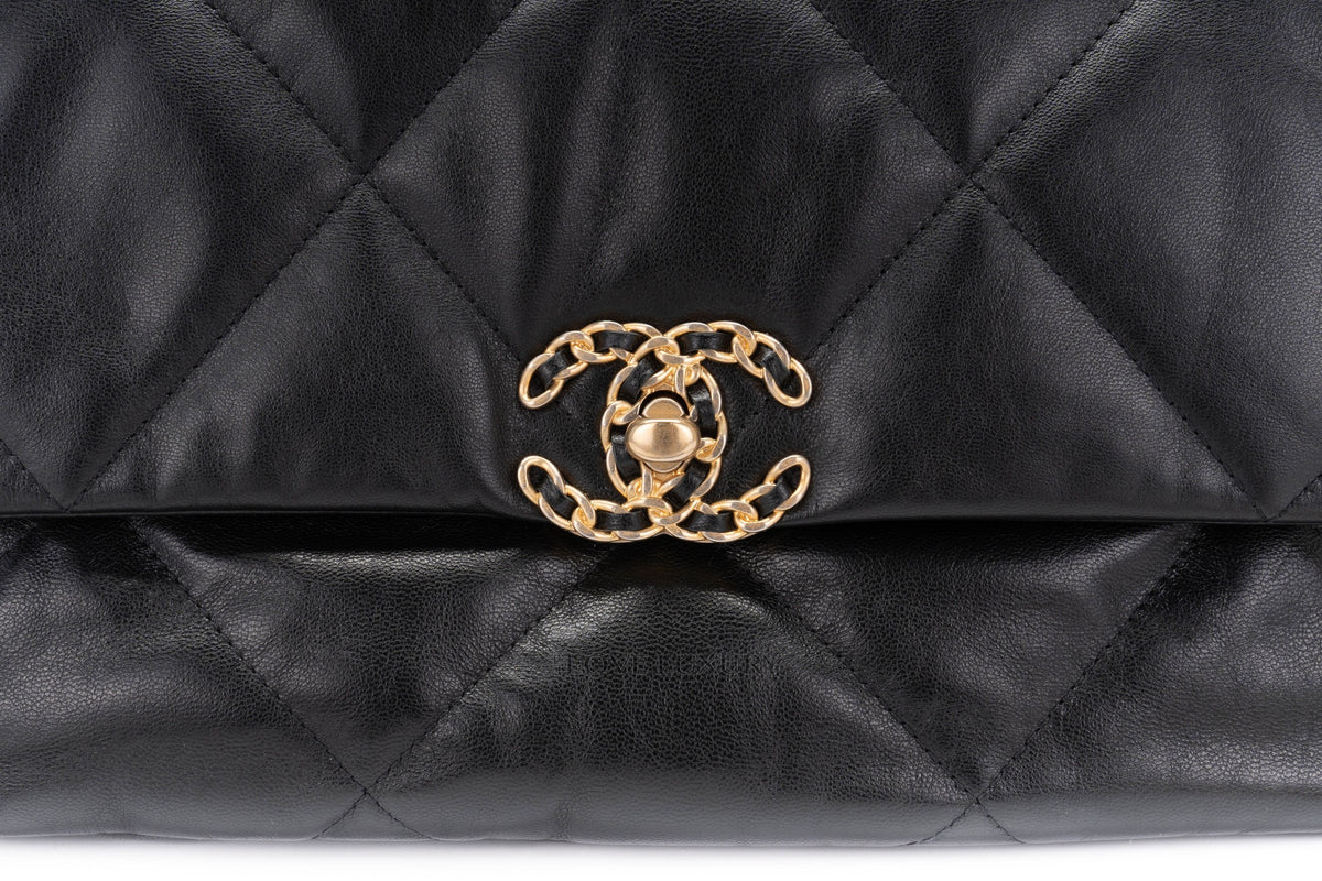 Chanel Medium 19 Black Goatskin Mixed Hardware - view 10