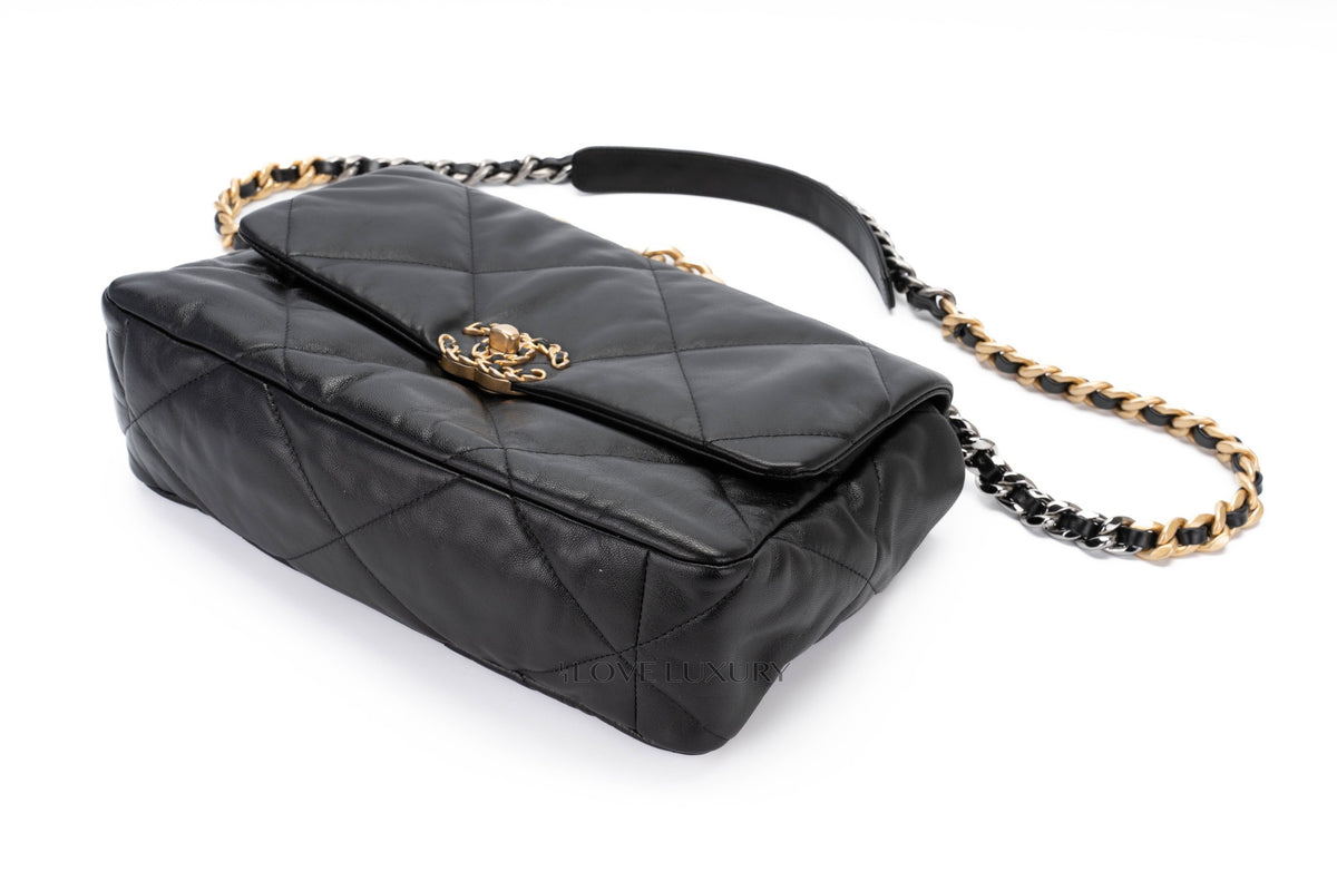 Chanel Medium 19 Black Goatskin Mixed Hardware - view 12