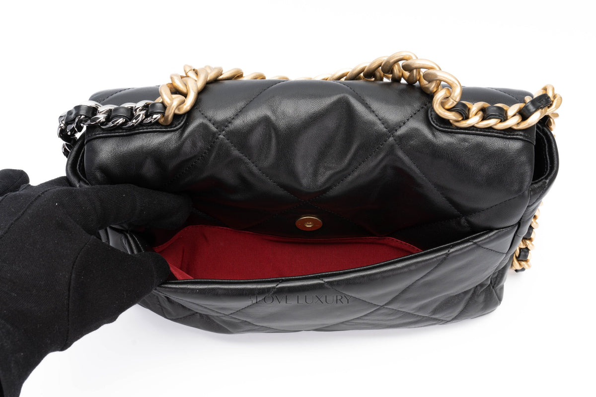 Chanel Medium 19 Black Goatskin Mixed Hardware - view 15