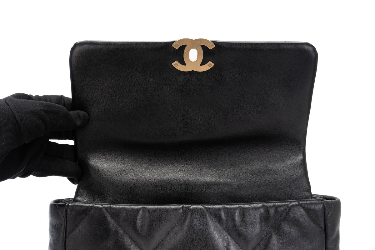 Chanel Medium 19 Black Goatskin Mixed Hardware - view 16