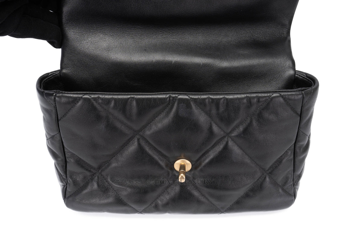 Chanel Medium 19 Black Goatskin Mixed Hardware - view 17