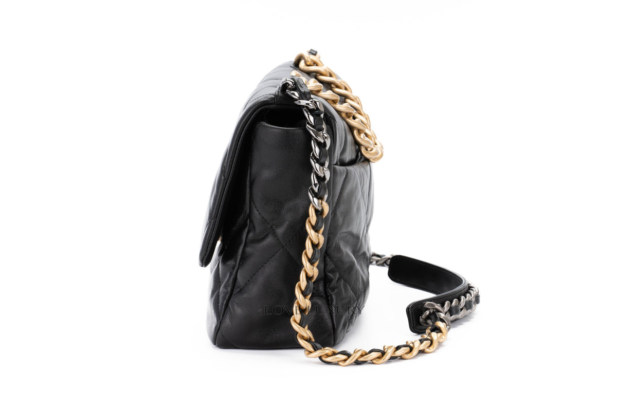 Chanel Medium 19 Black Goatskin Mixed Hardware - view 4